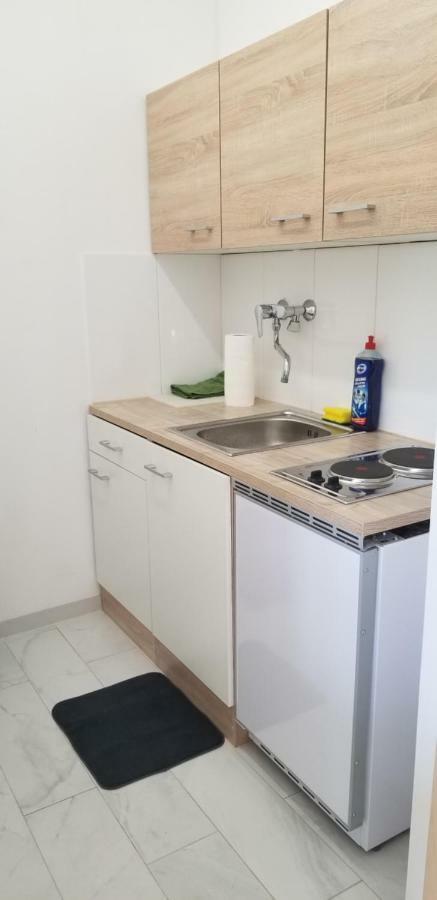 27 Apartment